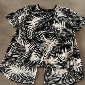 Tail Black and White Palm Leaf Short Sleeve Tee